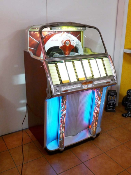 Wurlitzer 1800 Jukebox