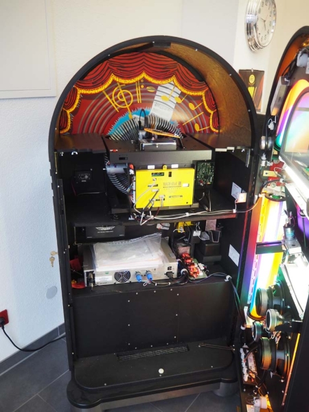 Rock-Ola Bubbler 1015 Black CD Jukebox Vorführgerät