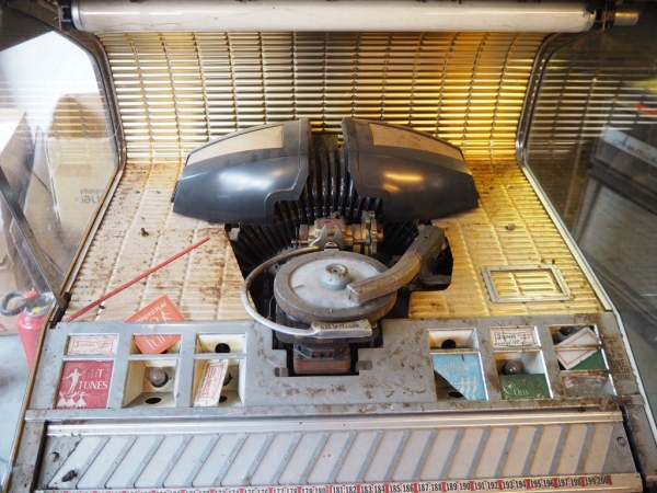 Rock-Ola 1455 Deluxe Jukebox - US Import