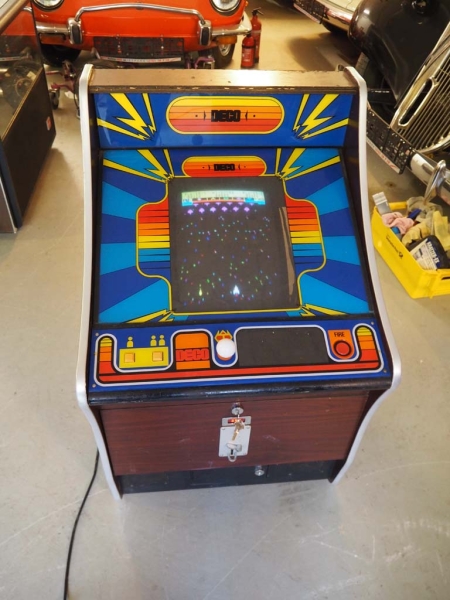 Data East Astro Fighter Super Mini Arcade Videospielautomat - US Import