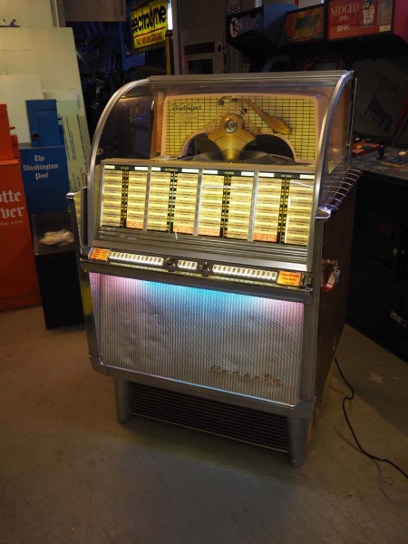 Wurlitzer 2204 Console Jukebox - US Import