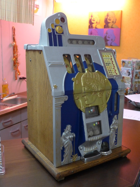 Mills Novelty Co. Roman Head Slotmachine Einarmiger Bandit