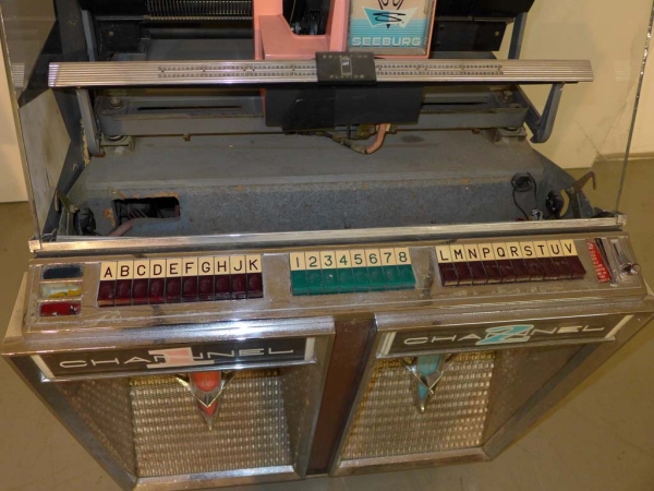 Seeburg 222 Jukebox