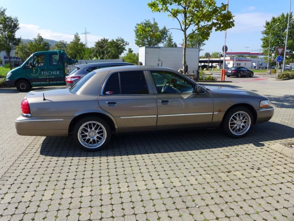Mercury Grand Marquis LS 4,6l V8, 6 Sitzer, baugleiches Fahrzeug wie Ford Crown Victoria