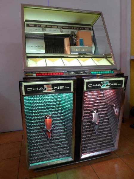 Seeburg 220 Jukebox