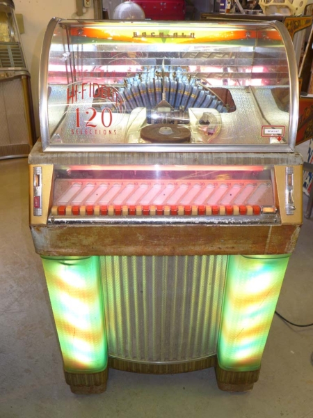 Rock-Ola 1446 Comet Hi-Fidelity Jukebox