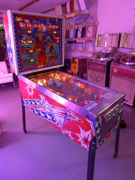Bally The Six Million Dollar Man Pinball