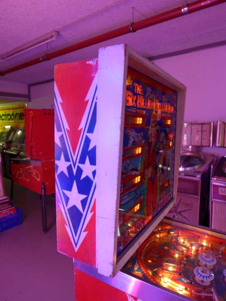Bally The Six Million Dollar Man Pinball