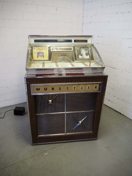 Wurlitzer 2910 Jukebox