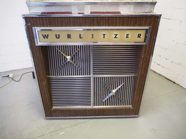 Wurlitzer 2910 Jukebox