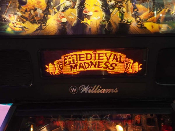 Williams Medieval Madness Pinball Flipper
