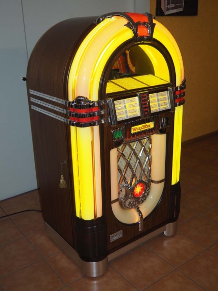 Wurlitzer 1015 One More Time OMT Vinyl Jukebox