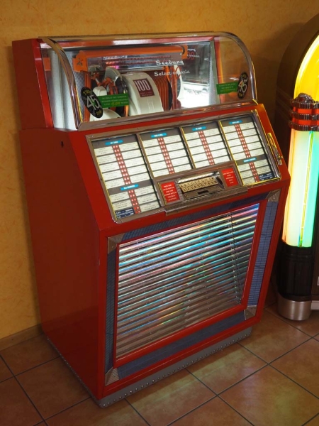 Seeburg M100B Jukebox - US Import