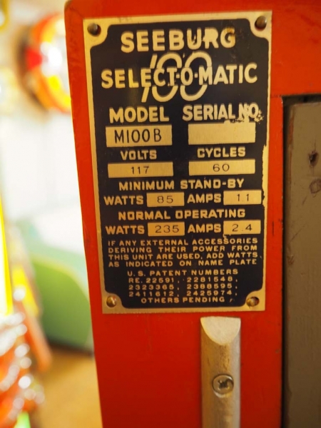 Seeburg M100B Jukebox - US Import
