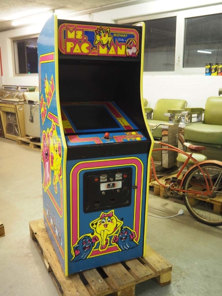 Midway Ms. Pac-Man Arcade